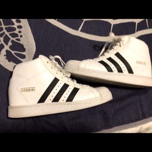 Adidas hidden wedge size 10 women
